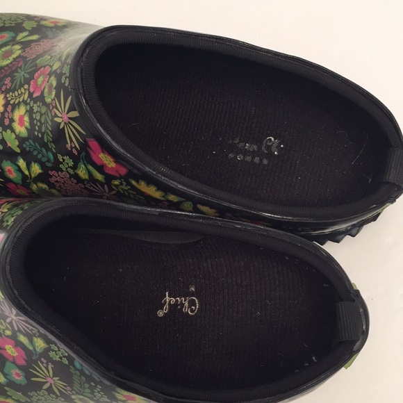 Western Chief Slip On Floral Garden Shoe Clog 9 - Picture 7 of 10